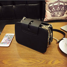 Load image into Gallery viewer, Chain Strap Flap Designer Shoulder Bag